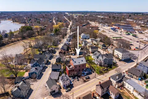 $819,000 | 348 Maplewood Avenue, Unit 4, Portsmouth, NH 03801