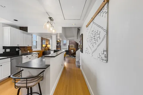 $819,000 | 348 Maplewood Avenue, Unit 4, Portsmouth, NH 03801