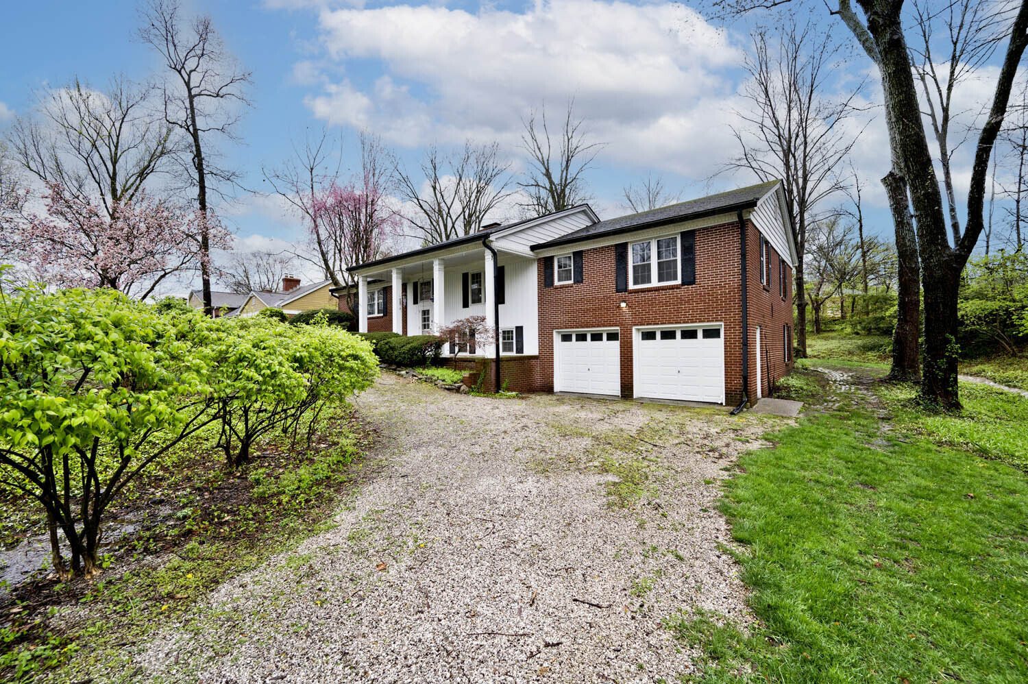 6249 Graham Road Indianapolis, IN 46220 - Photo 2 of 37