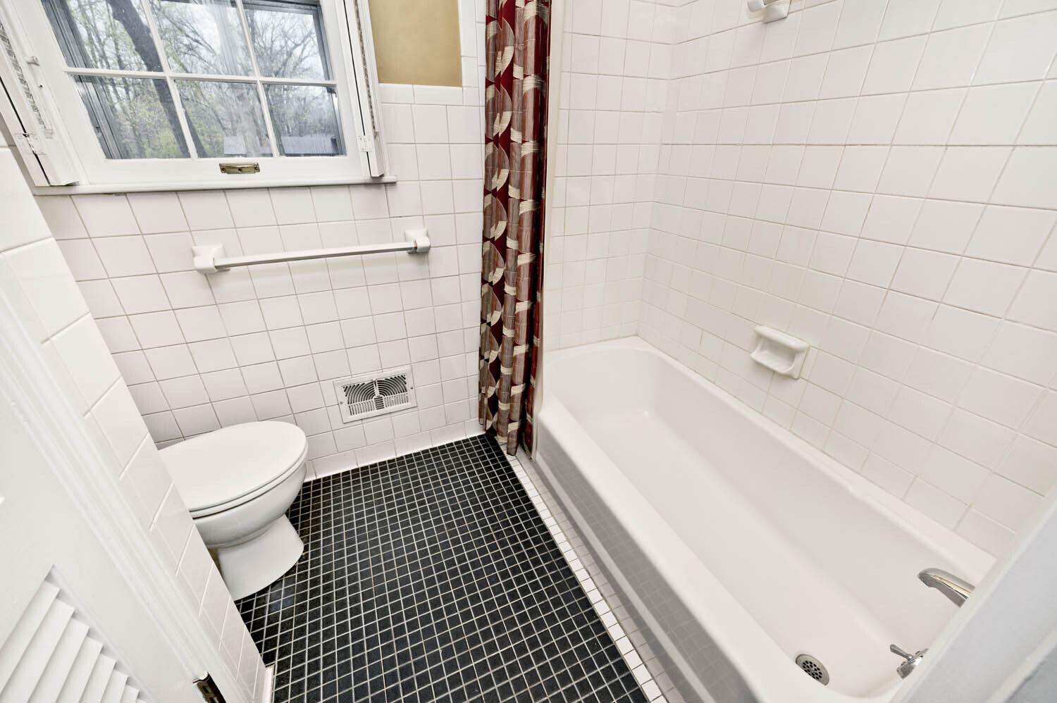 6249 Graham Road Indianapolis, IN 46220 - Photo 23 of 37