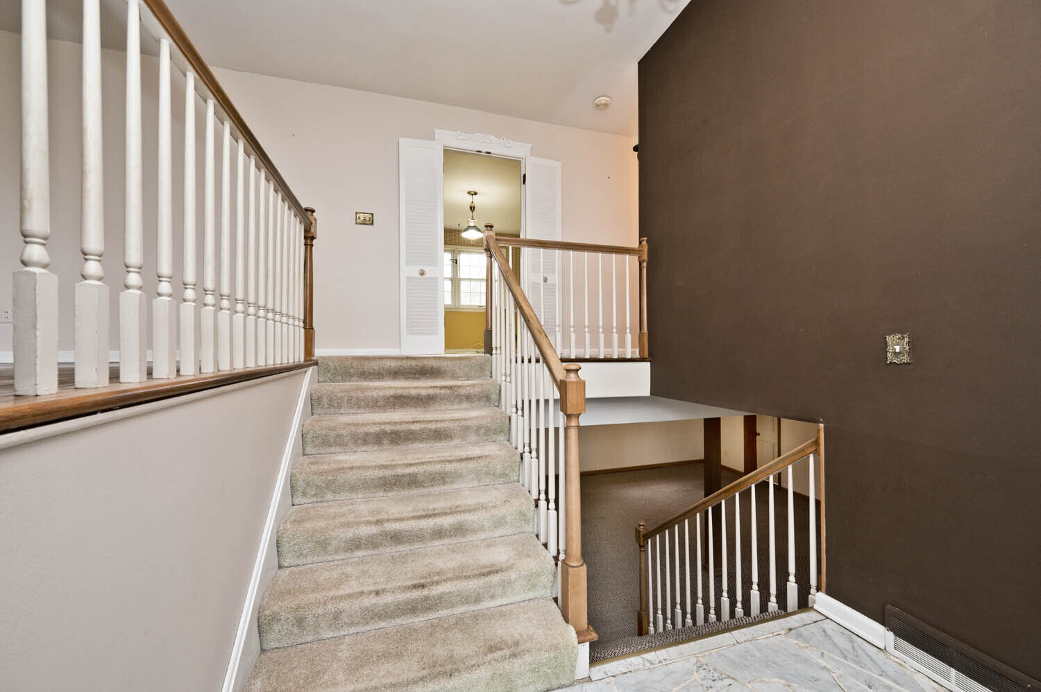 6249 Graham Road Indianapolis, IN 46220 - Photo 8 of 37