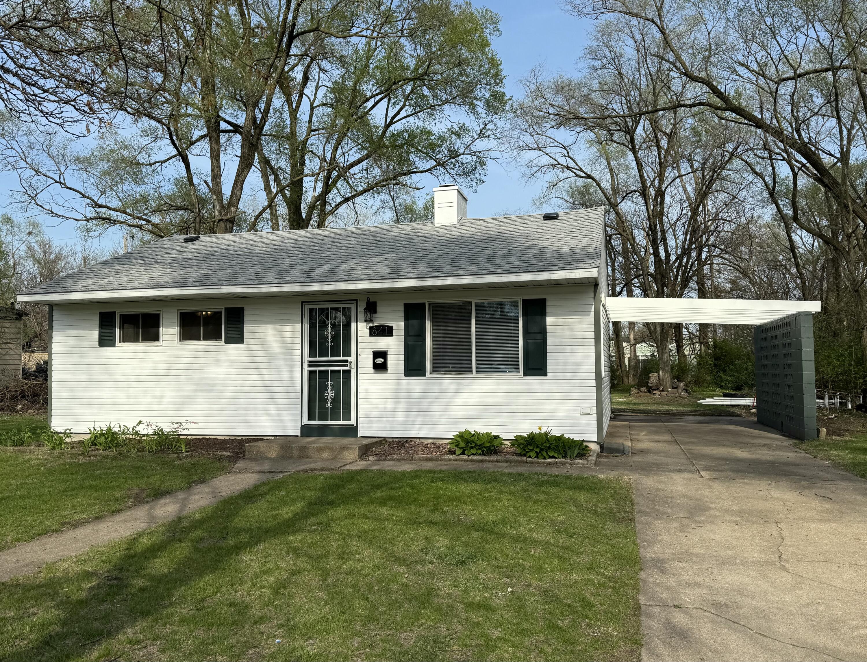 841 Pierce Street Gary, IN 46402 - Photo 1 of 16 3000x2291