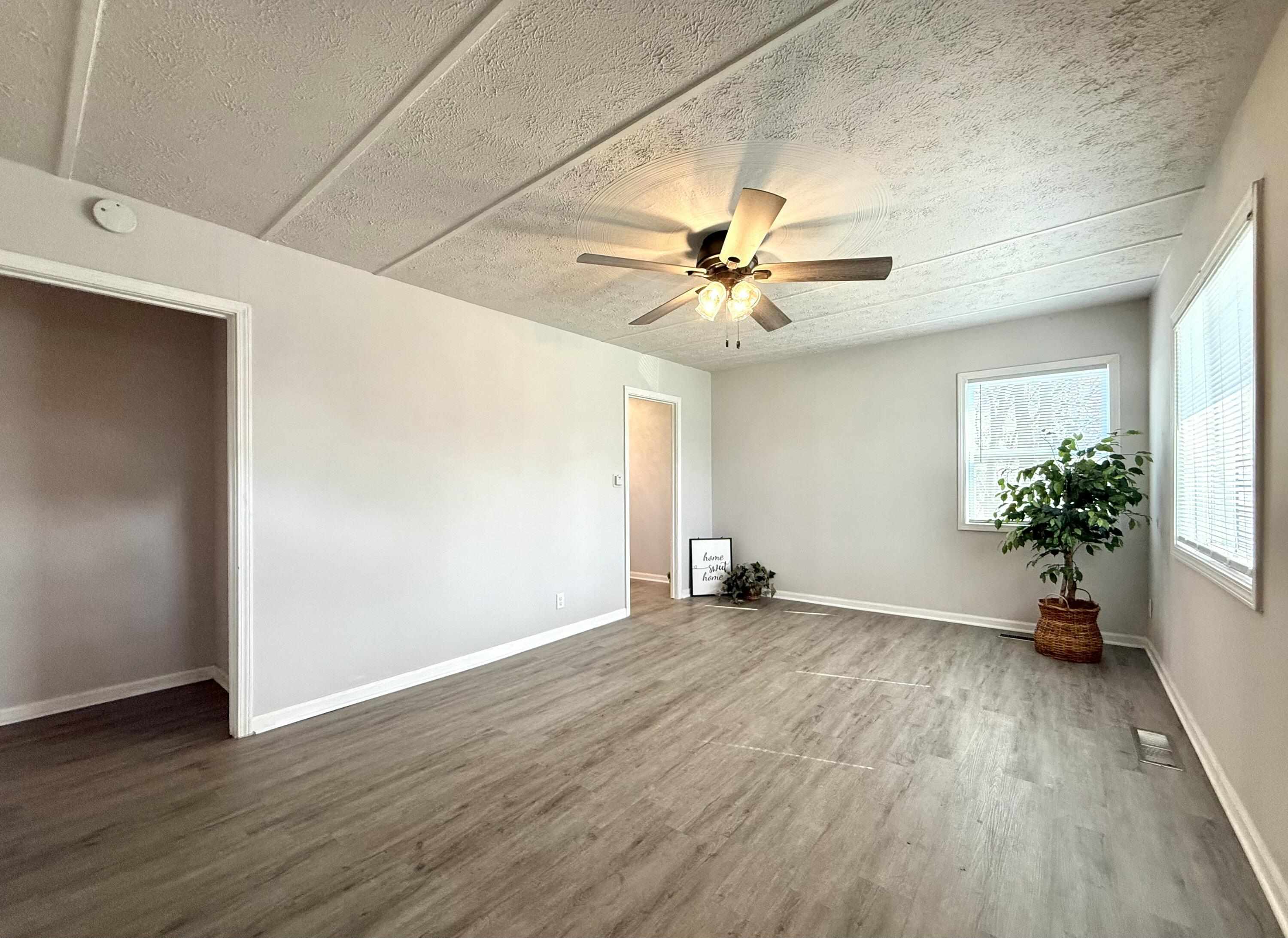 841 Pierce Street Gary, IN 46402 - Photo 2 of 16 3000x2186