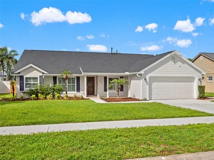 $550,000 | 473 Lakeshore Drive, Lake Mary, FL 32746