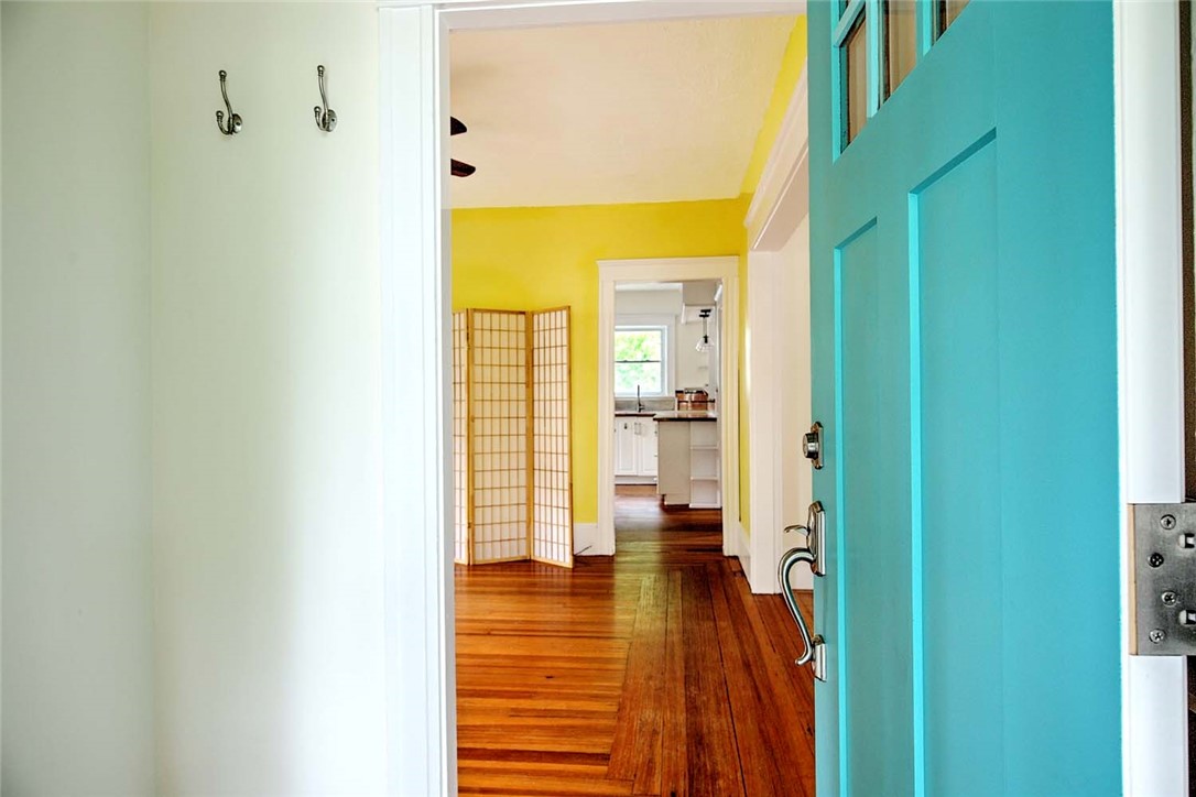 135 Rounds Avenue Providence, RI 02907 - Photo 2 of 29