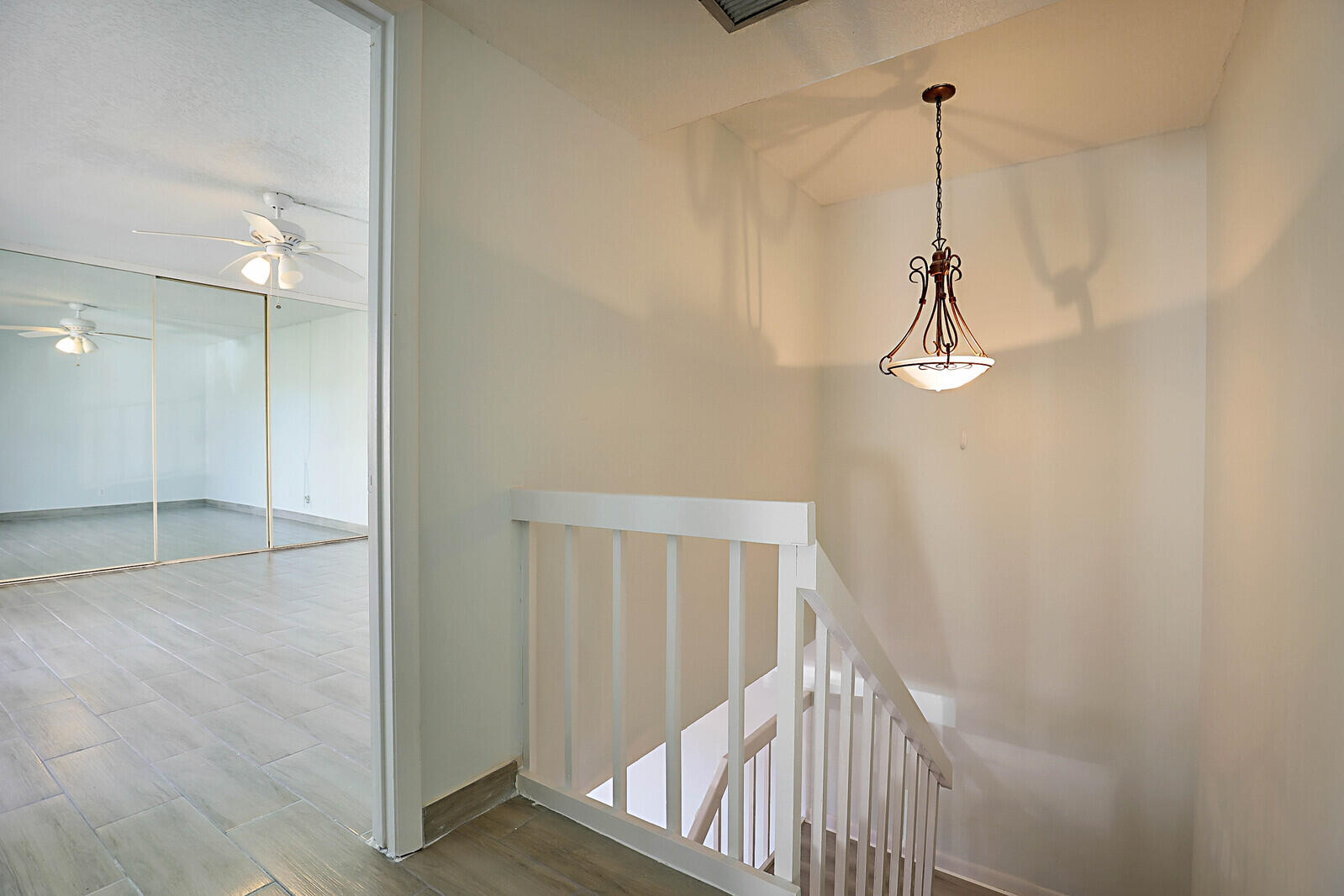 253 Woodland Road Palm Springs, FL 33461 - Photo 17 of 27 18_253_Woodland_Road18_mls