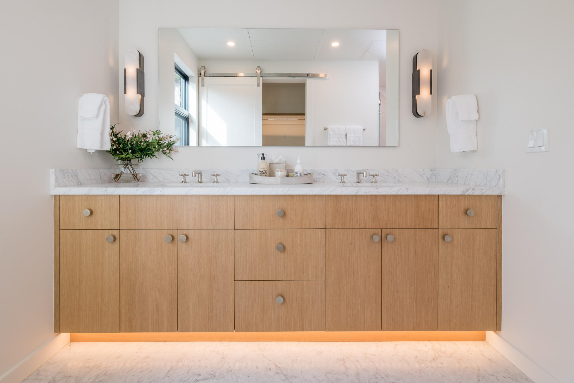 120 8th Street West, Unit 101 Ketchum, ID 83340 - Photo 14 of 30 Primary Bathroom