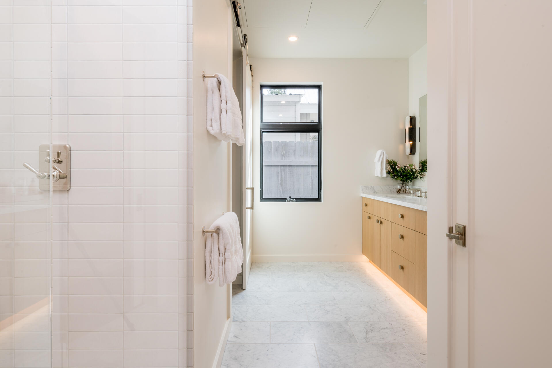 120 8th Street West, Unit 101 Ketchum, ID 83340 - Photo 15 of 30 Primary Bathroom