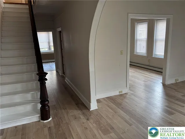 $2,300 | 413 Pawnee Street, Bethlehem, PA 18015