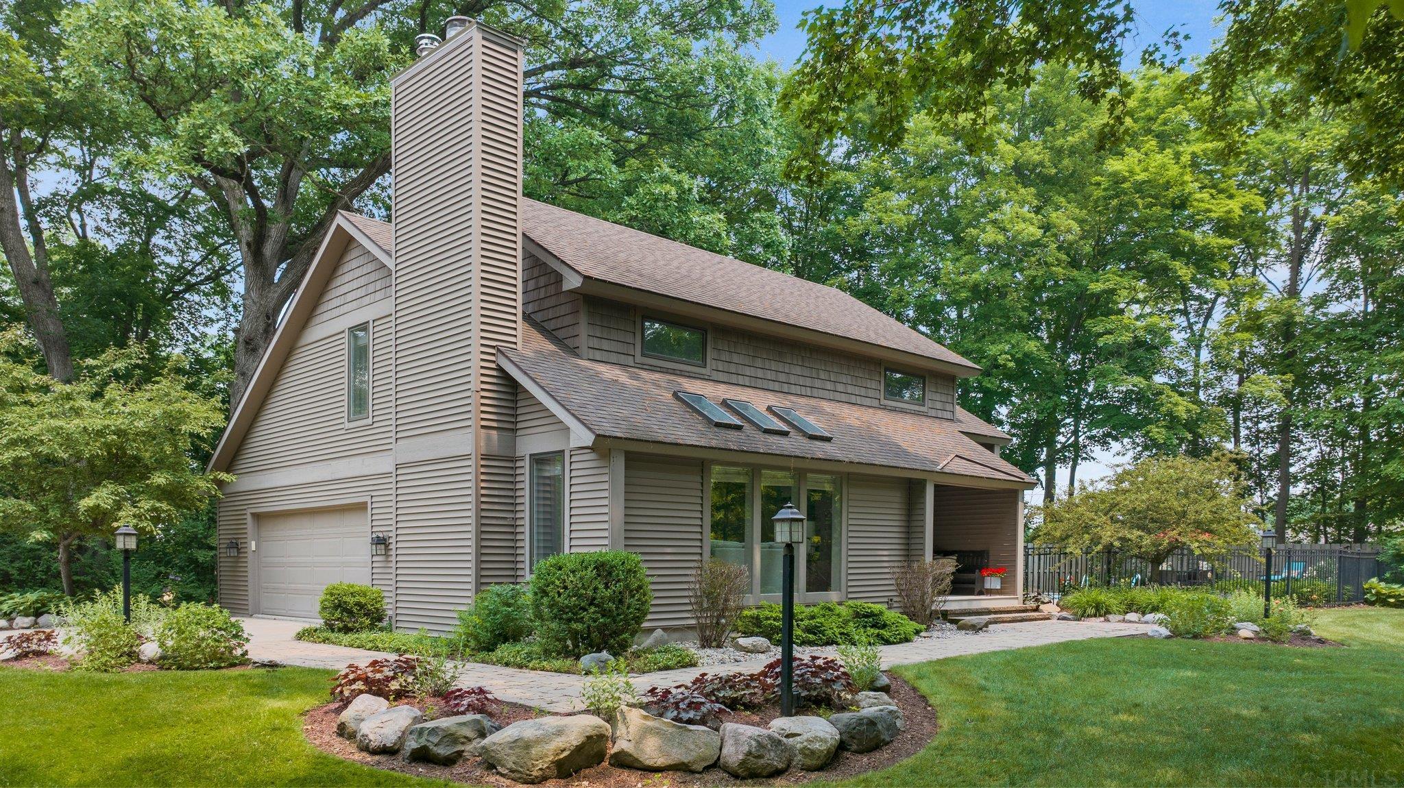 2140 West Shoaff Road Huntertown, IN 46748 - Photo 1 of 36