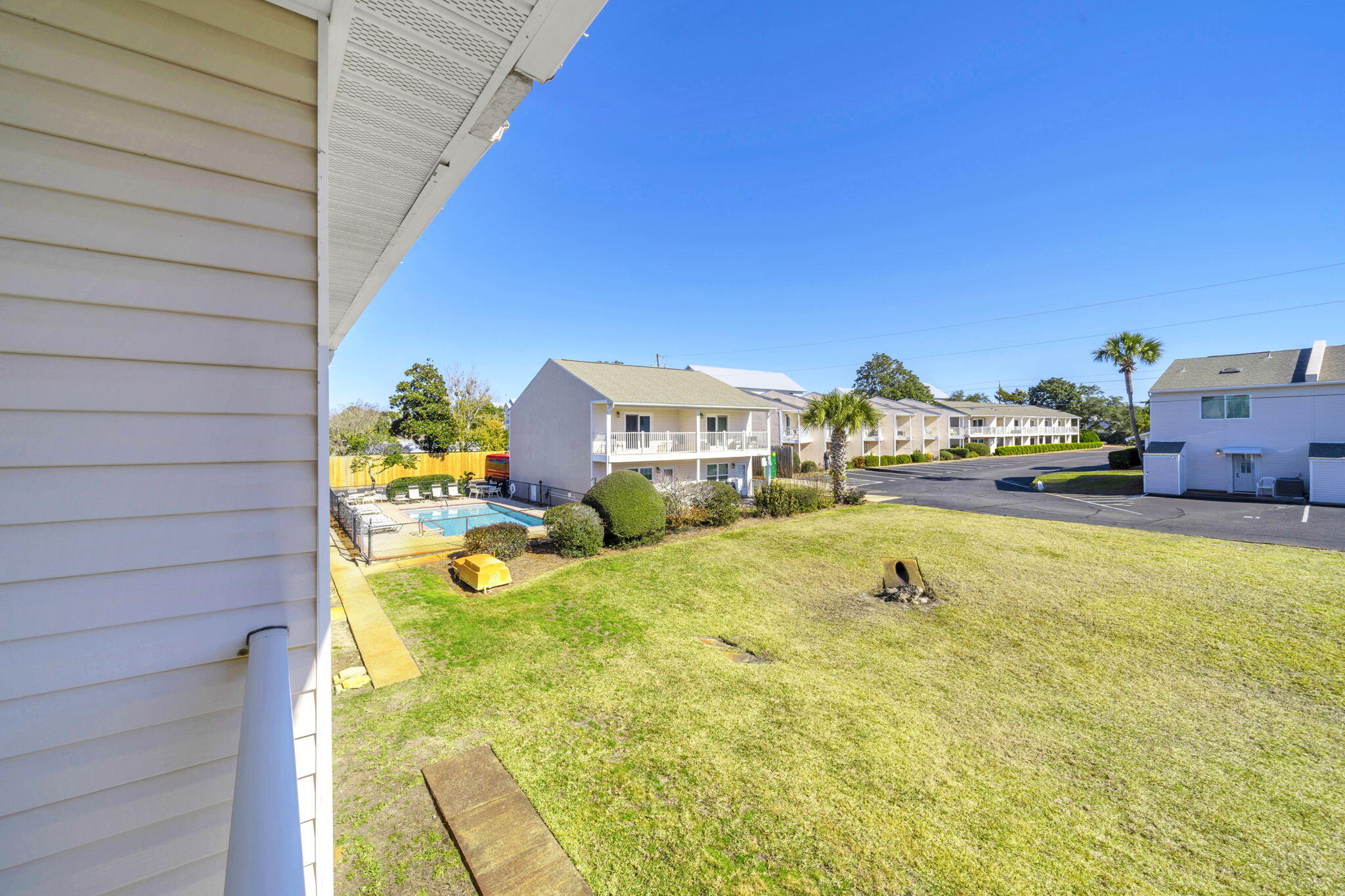 241 Ellis Road, Unit 43 Miramar Beach, FL 32550 - Photo 34 of 49 Courtyard
