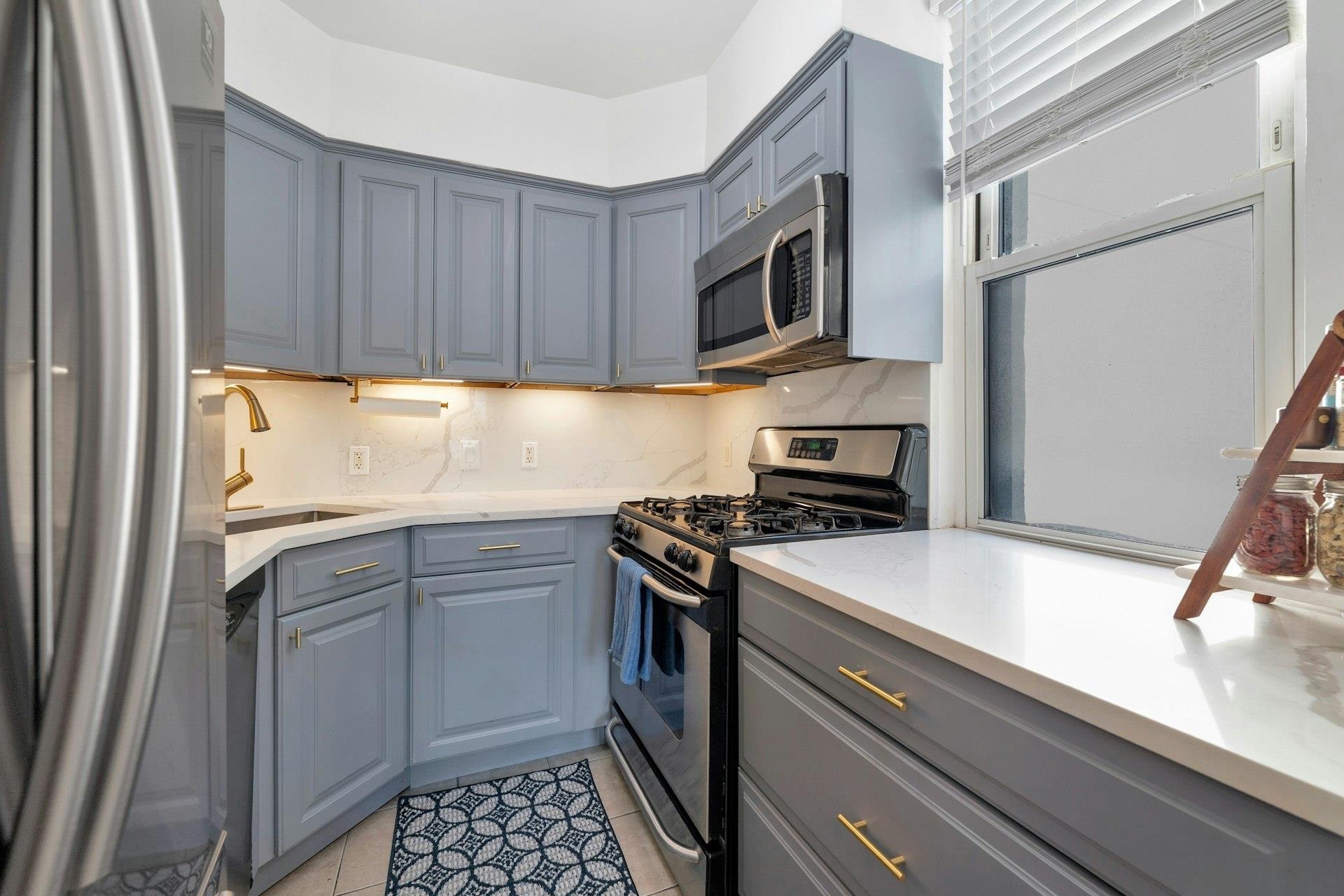 159 Newark Street, Unit 4D Hoboken, NJ 07030 - Photo 12 of 27