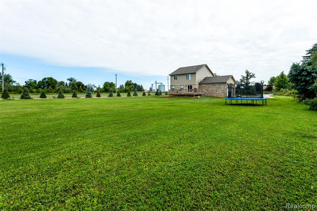 77797 Omo Road Armada, MI 48005 - Photo 23 of 36