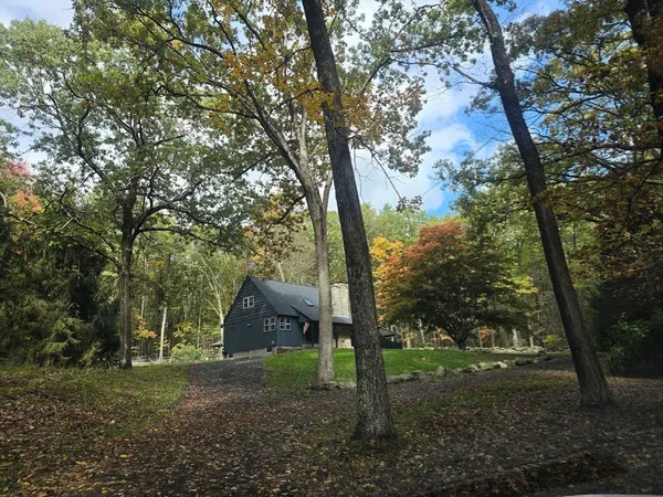 $799,000 | 143 Hudson Road, Stow, MA 01775