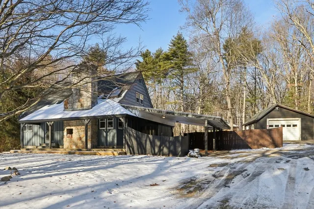 a view of outdoor space