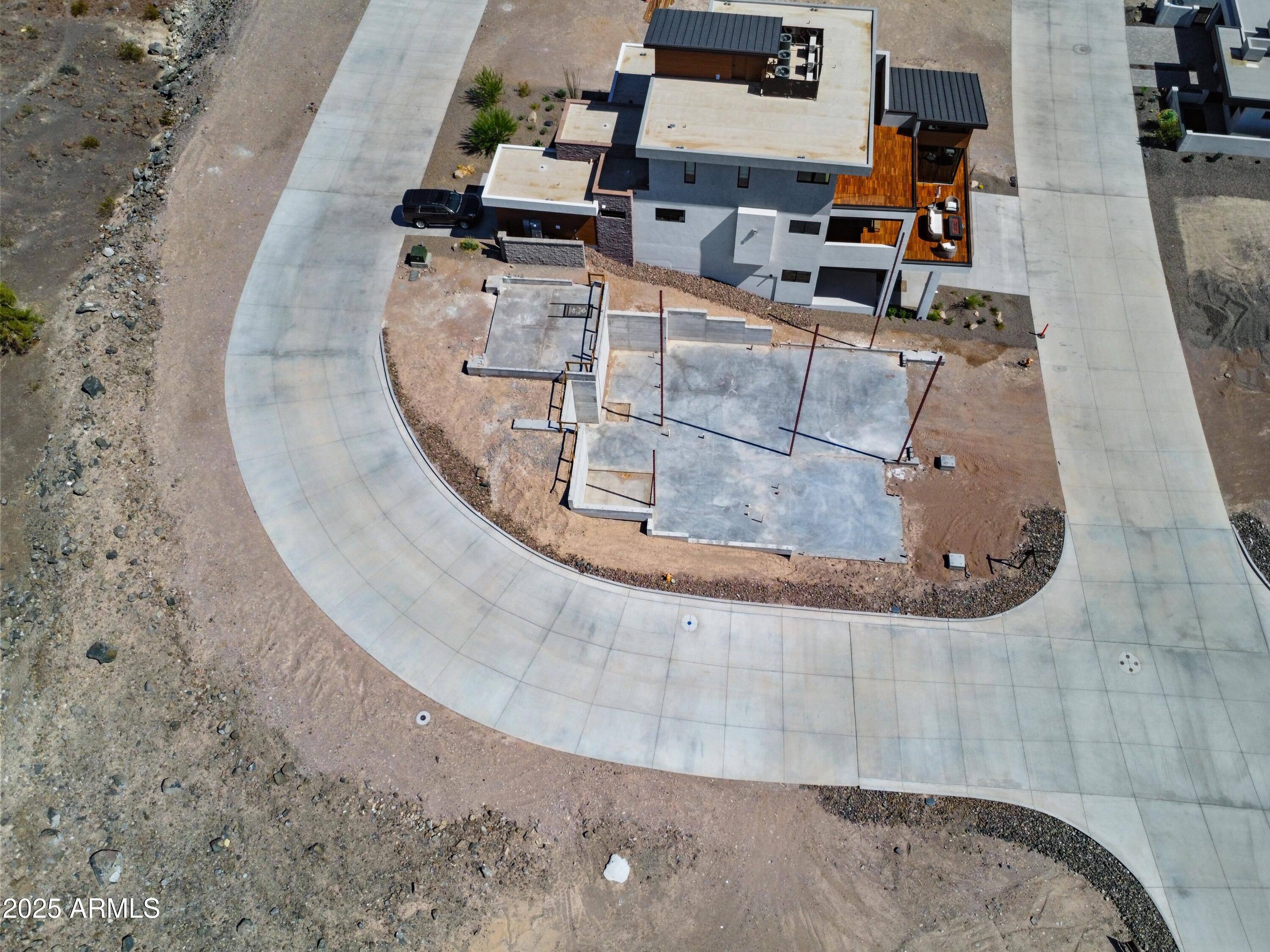 2436 The Rdgs Way, Unit 49 Lake Havasu City, AZ 86406 - Photo 7 of 12 an aerial view of a living room