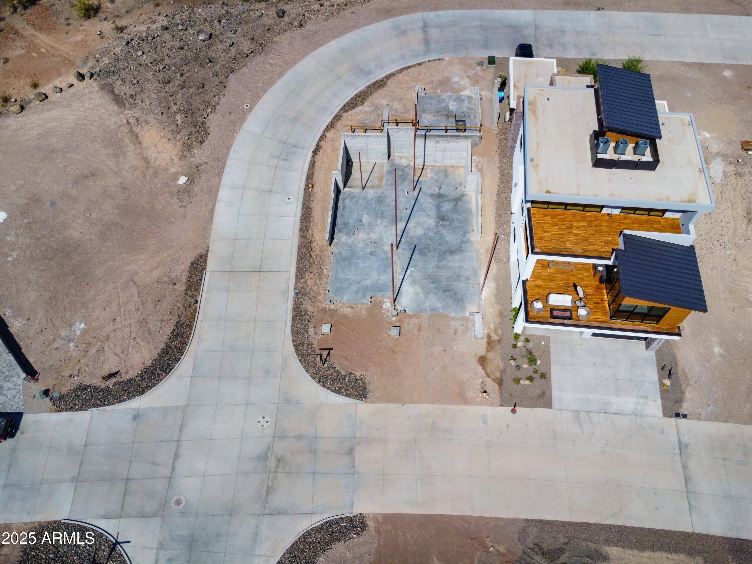 2436 The Rdgs Way, Unit 49 Lake Havasu City, AZ 86406 - Photo 8 of 12 an aerial view of a fireplace