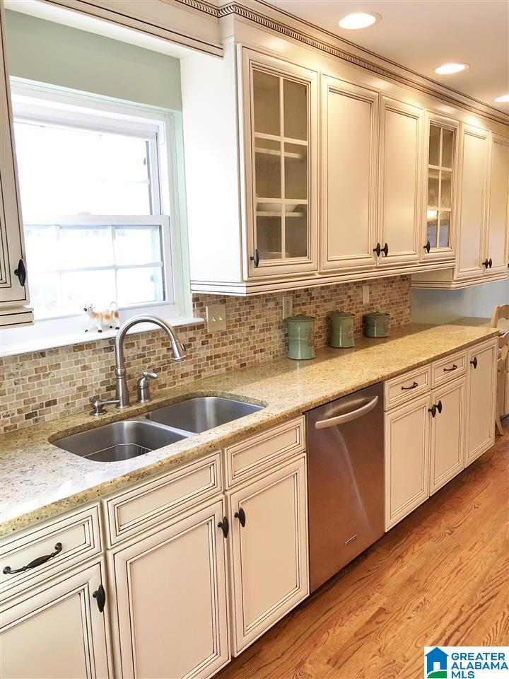 404 Cahaba Landings Road Birmingham, AL 35210 - Photo 7 of 50 Gallery Image 7