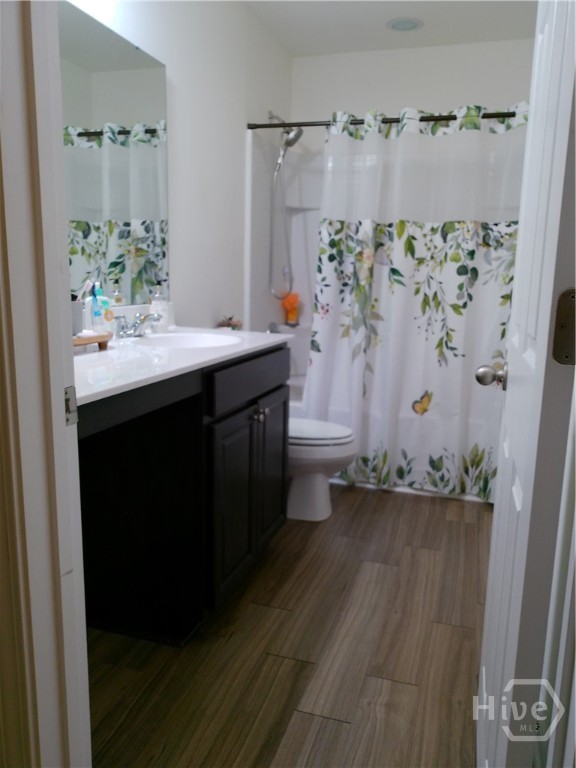 351 Southwilde Way Pooler, GA 31322 - Photo 21 of 28 Secondary Bath on second floor