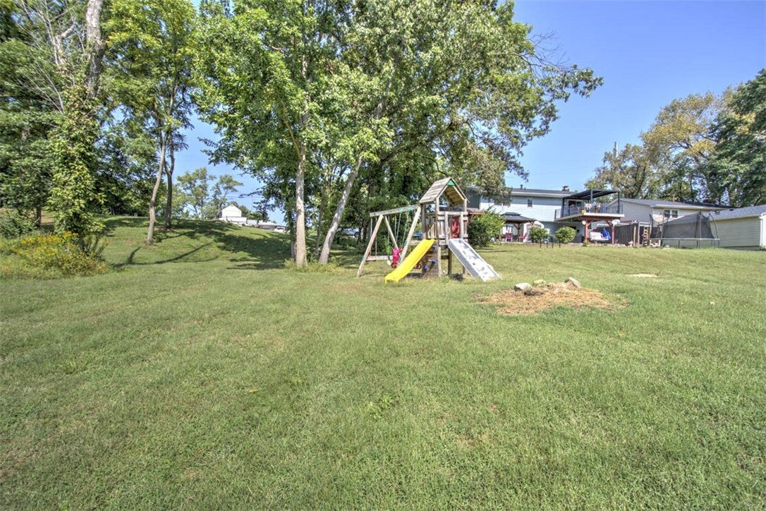 1381 Highland Place Decatur, IL 62526 - Photo 26 of 32 Gallery Image 26
