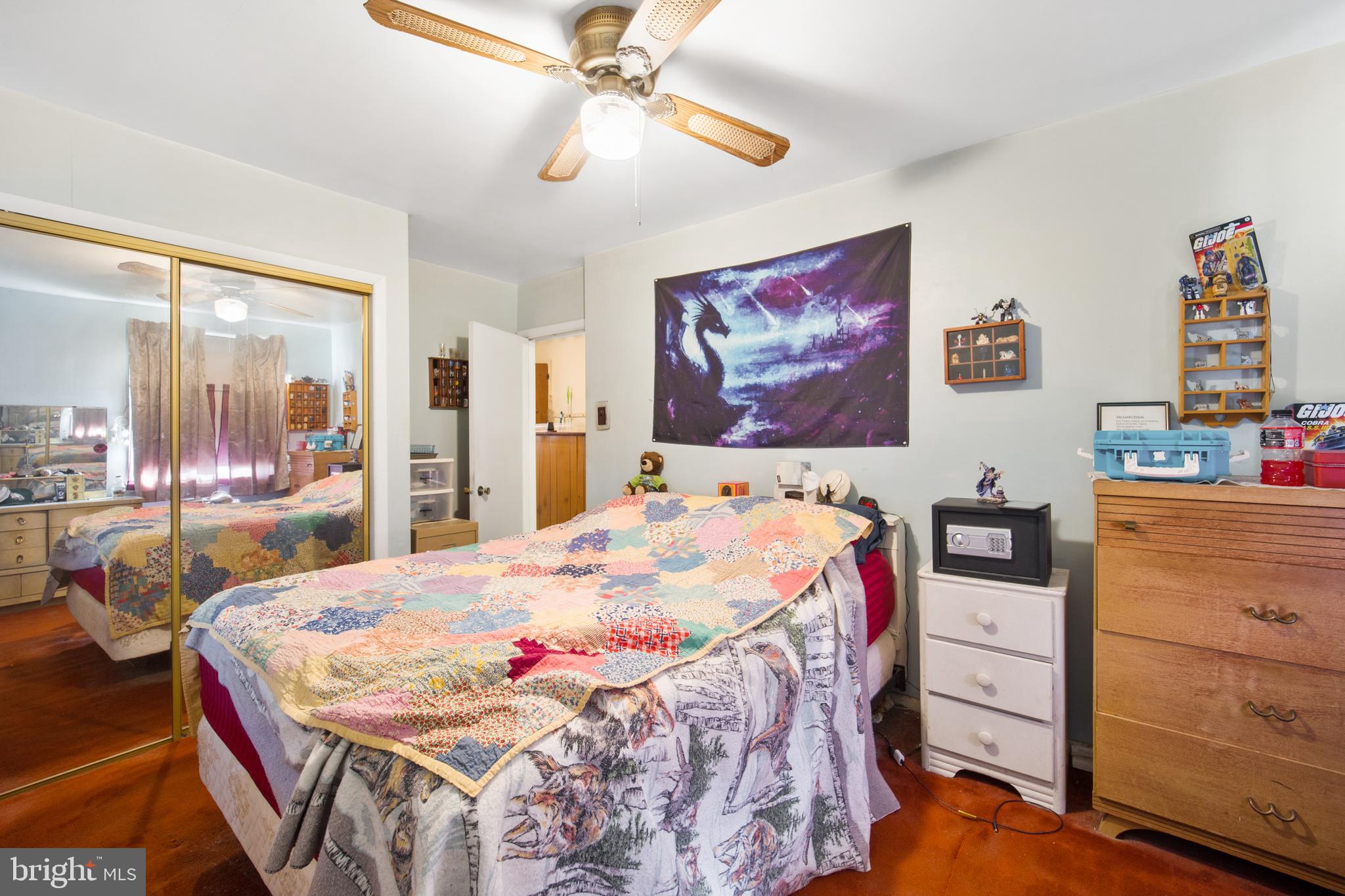 209 Ridley Avenue Folsom, PA 19033 - Photo 13 of 30 Bedroom 1