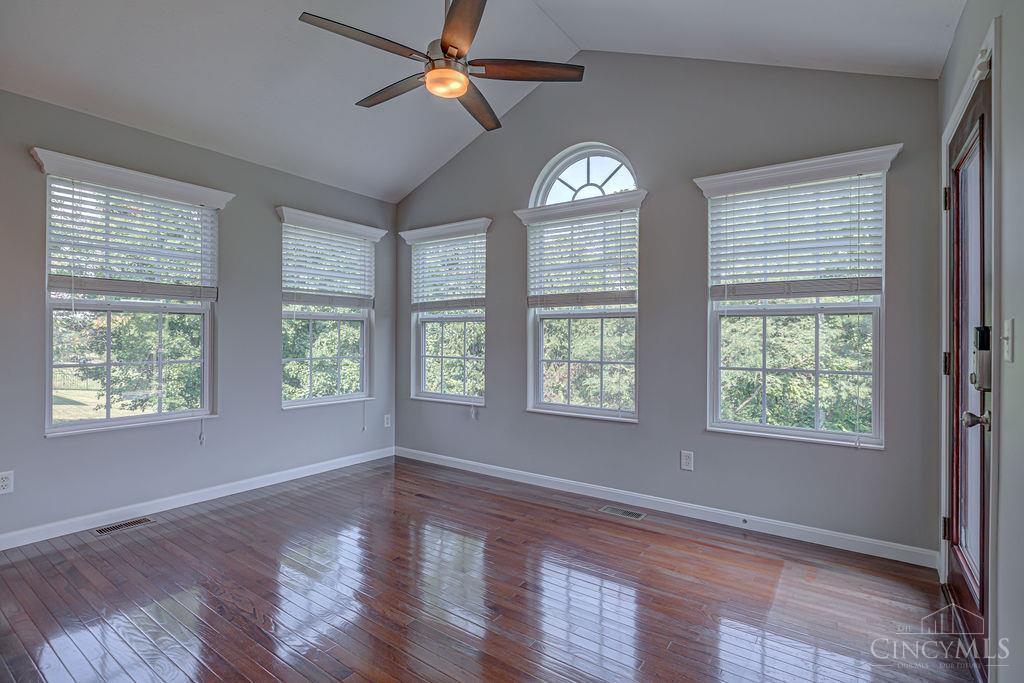 1111 Pond Ridge Circle Hamilton, OH 45013 - Photo 12 of 56 Gallery Image 12