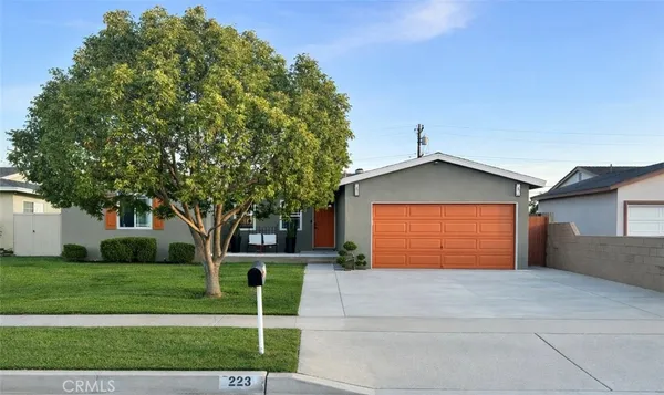$579,900 | 223 East Alru Street, Rialto, CA 92376