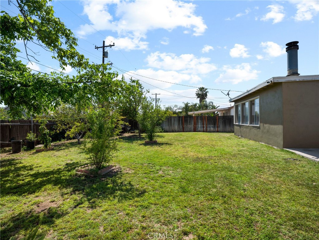 223 East Alru Street Rialto, CA 92376 - Photo 35 of 35