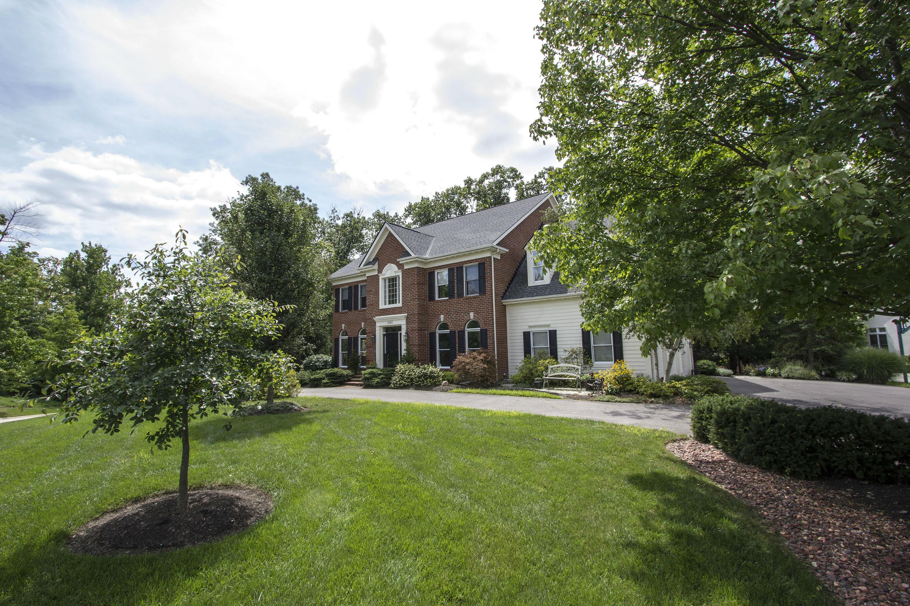 980 Ridge Crest Drive Gahanna, OH 43230 - Photo 3 of 40