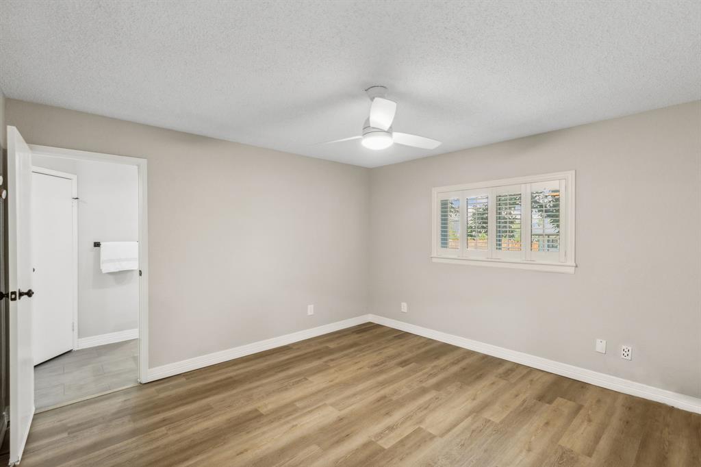 849 North Riverside Drive Grapevine, TX 76051 - Photo 12 of 29