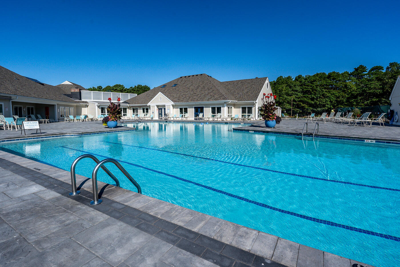 1 Ironwood Path Mashpee, MA 02649 - Photo 31 of 39 Outdoor pool