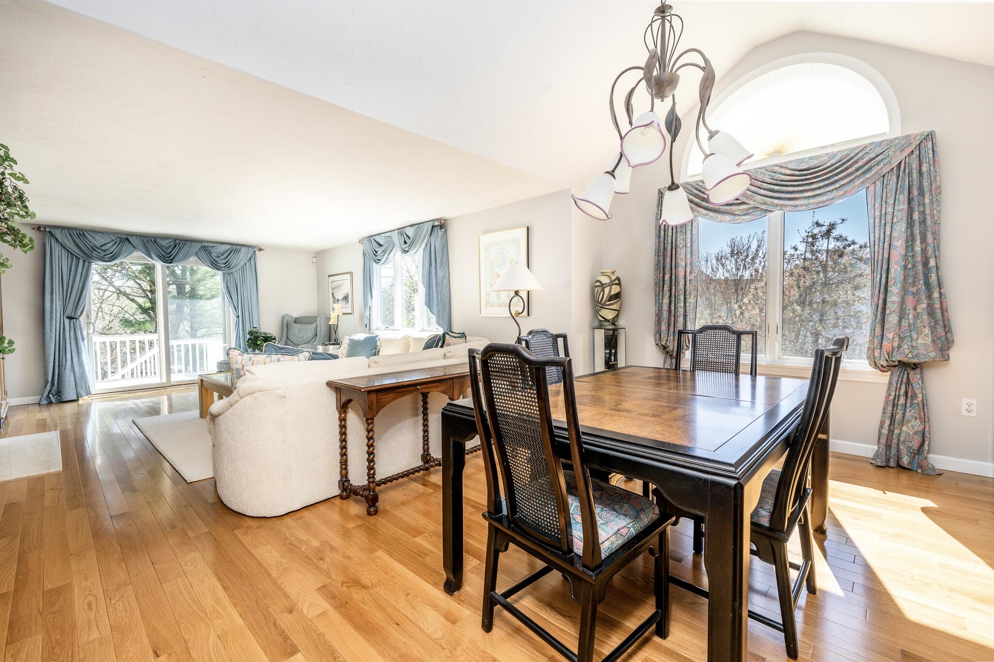 1 Ironwood Path Mashpee, MA 02649 - Photo 4 of 39 Dining/Living area