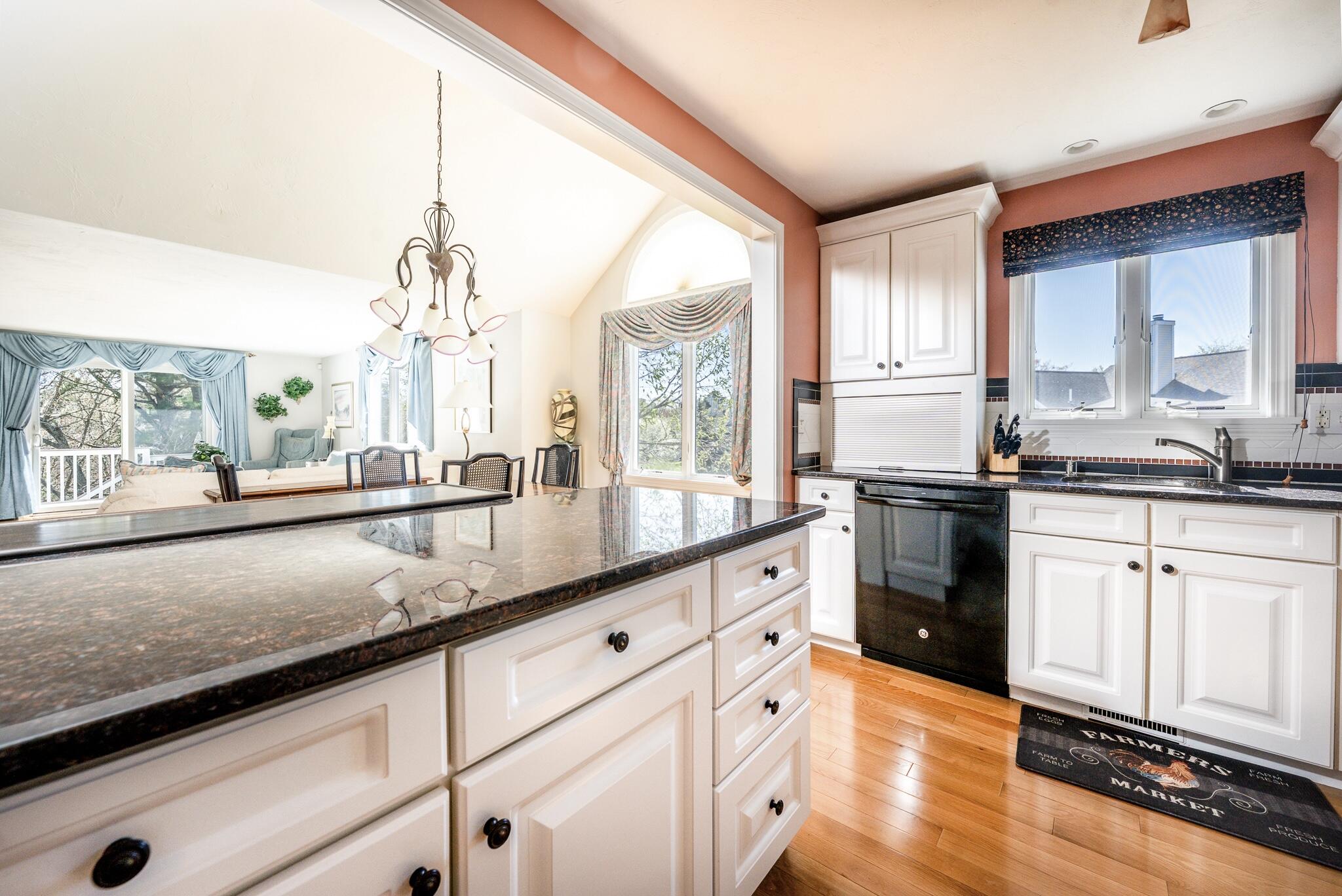 1 Ironwood Path Mashpee, MA 02649 - Photo 10 of 39 Kitchen