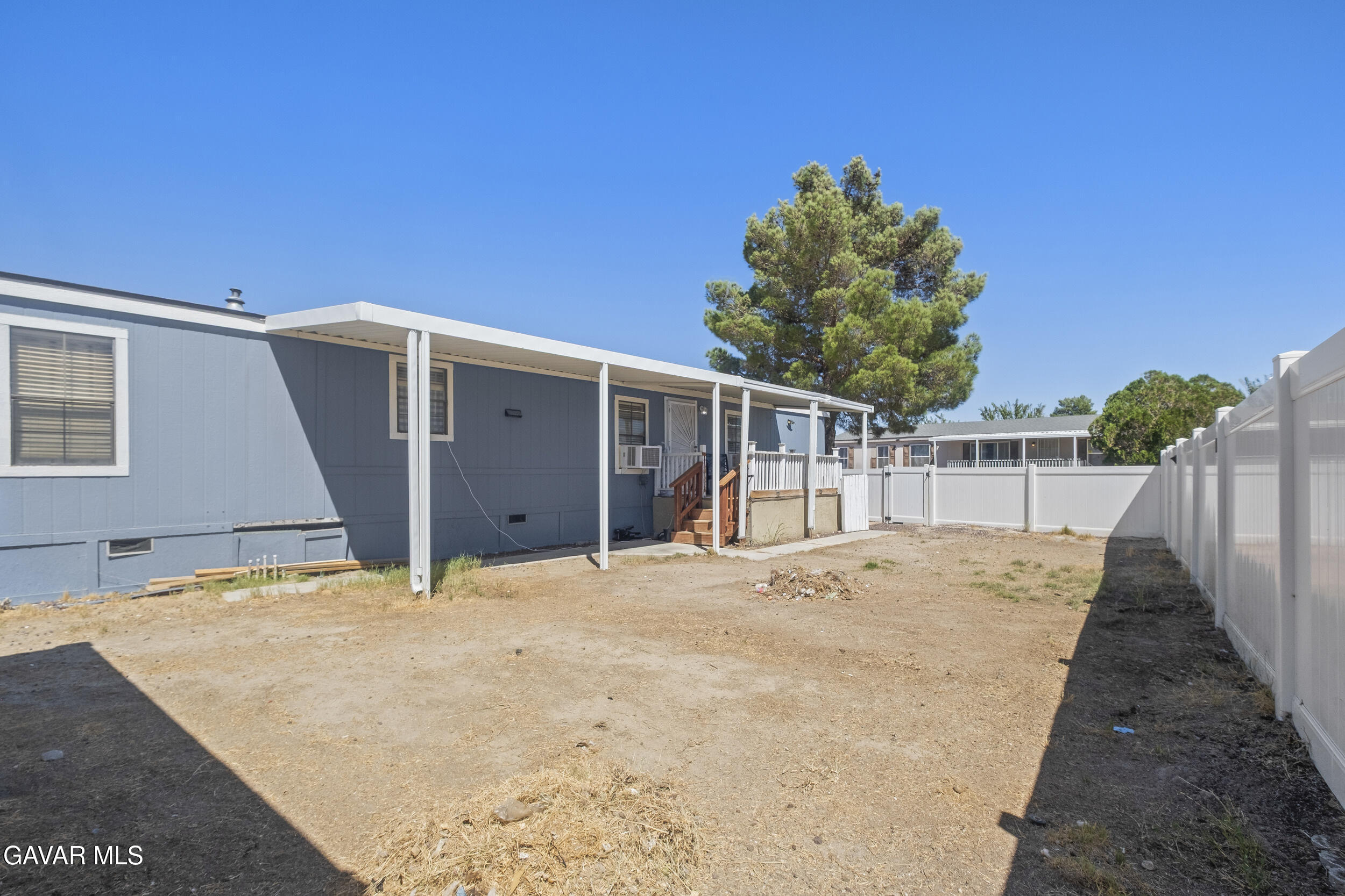 1729 Jamie Way Rosamond, CA 93560 - Photo 16 of 16 16