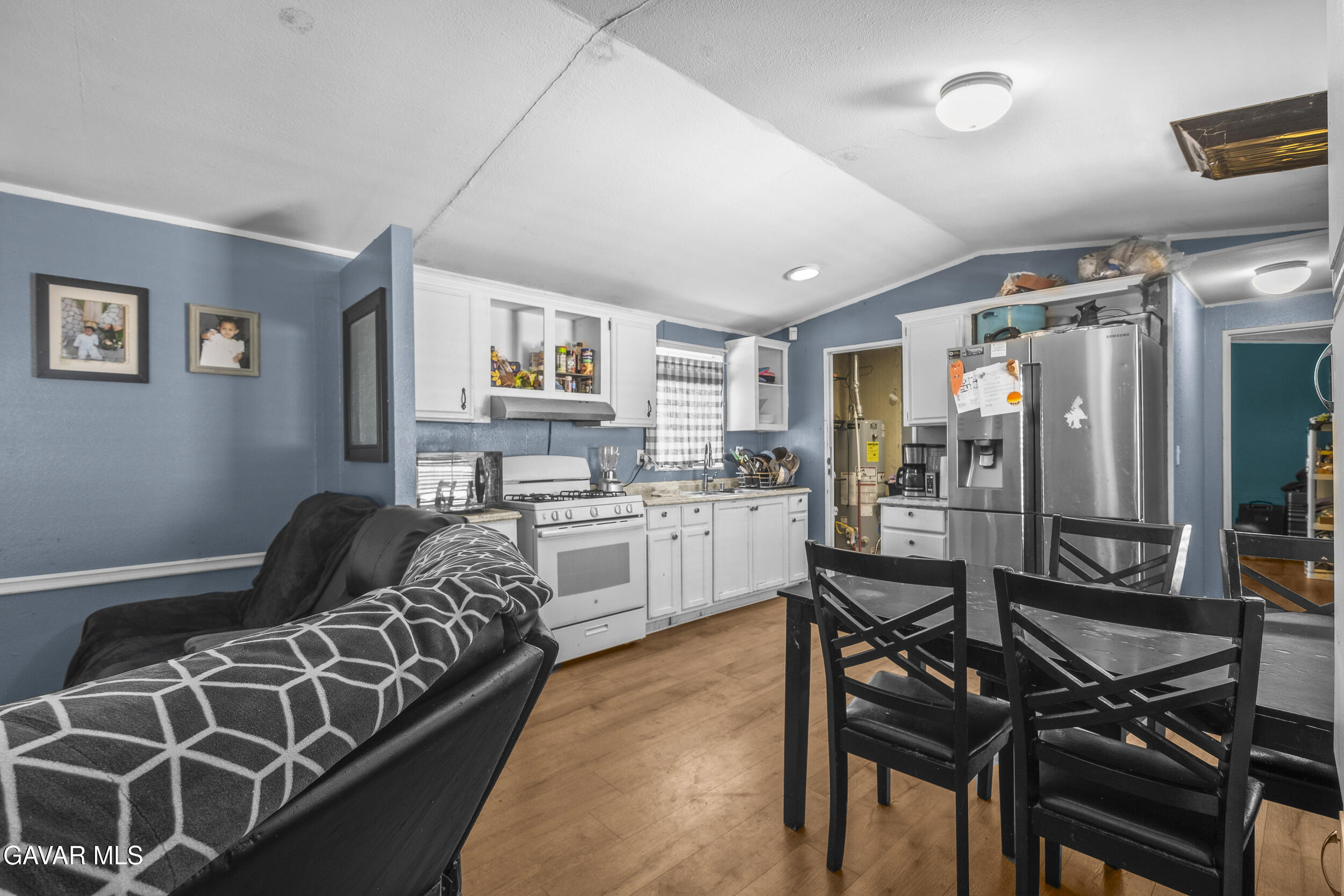 1729 Jamie Way Rosamond, CA 93560 - Photo 8 of 16 8