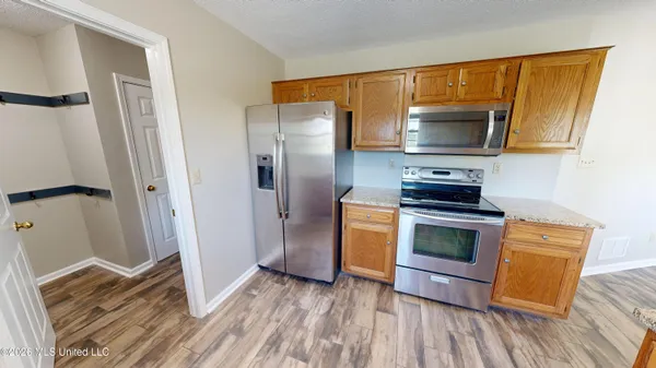 $334,900 | 5780 Honey Oak Drive, Hernando, MS 38632