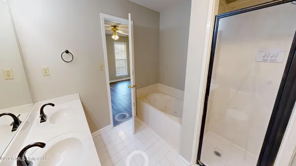 $334,900 | 5780 Honey Oak Drive, Hernando, MS 38632