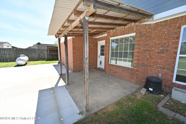 $334,900 | 5780 Honey Oak Drive, Hernando, MS 38632