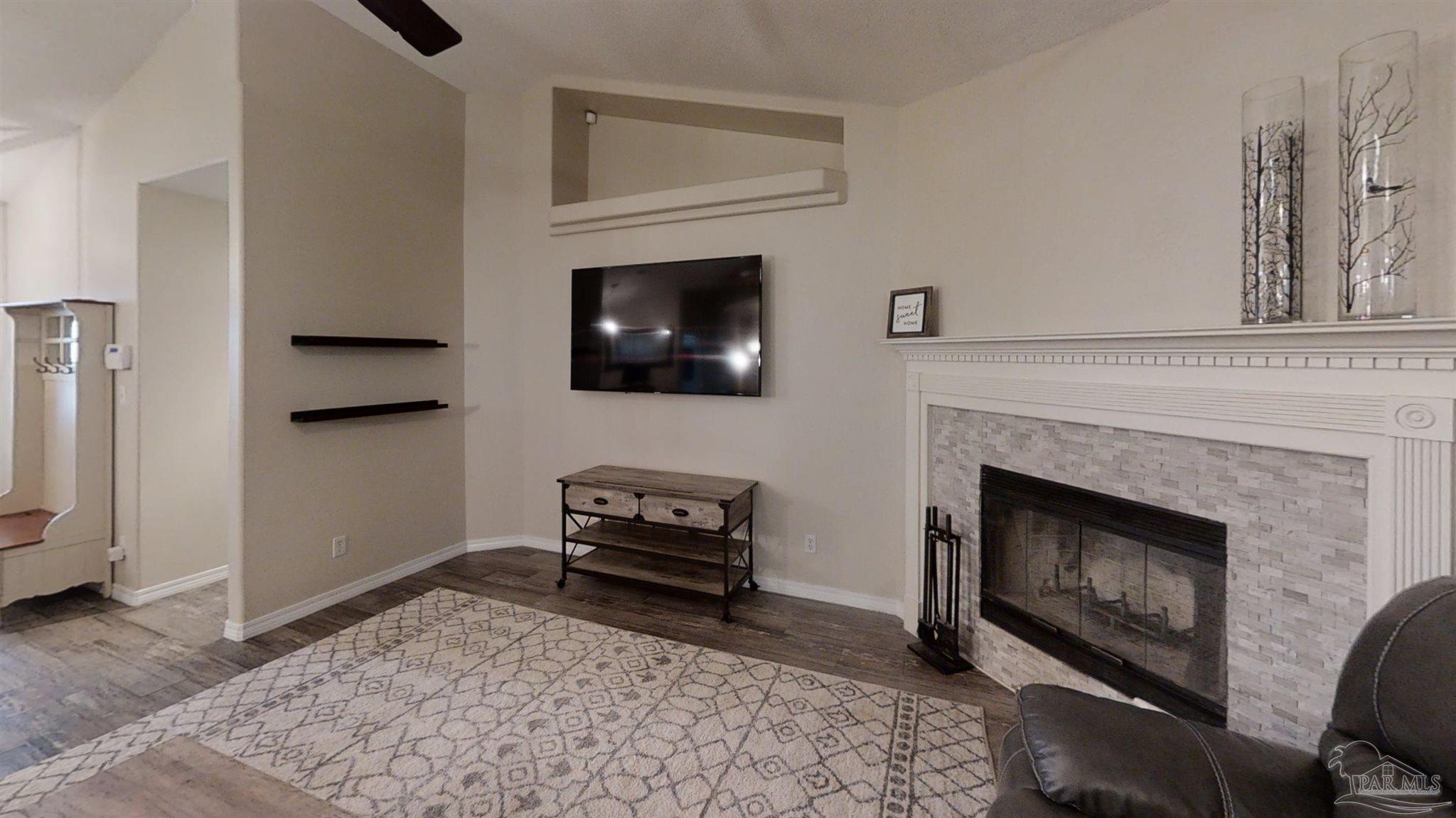 4466 Springview Court Pace, FL 32571 - Photo 3 of 21