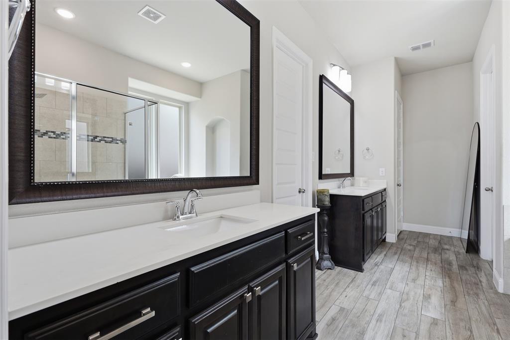 15029 Fleet Hill Road Aledo, TX 76008 - Photo 9 of 35 Dual Vanities