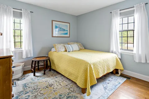 $685,000 | 7 Bonnie Briar Drive, Osterville, MA 02655