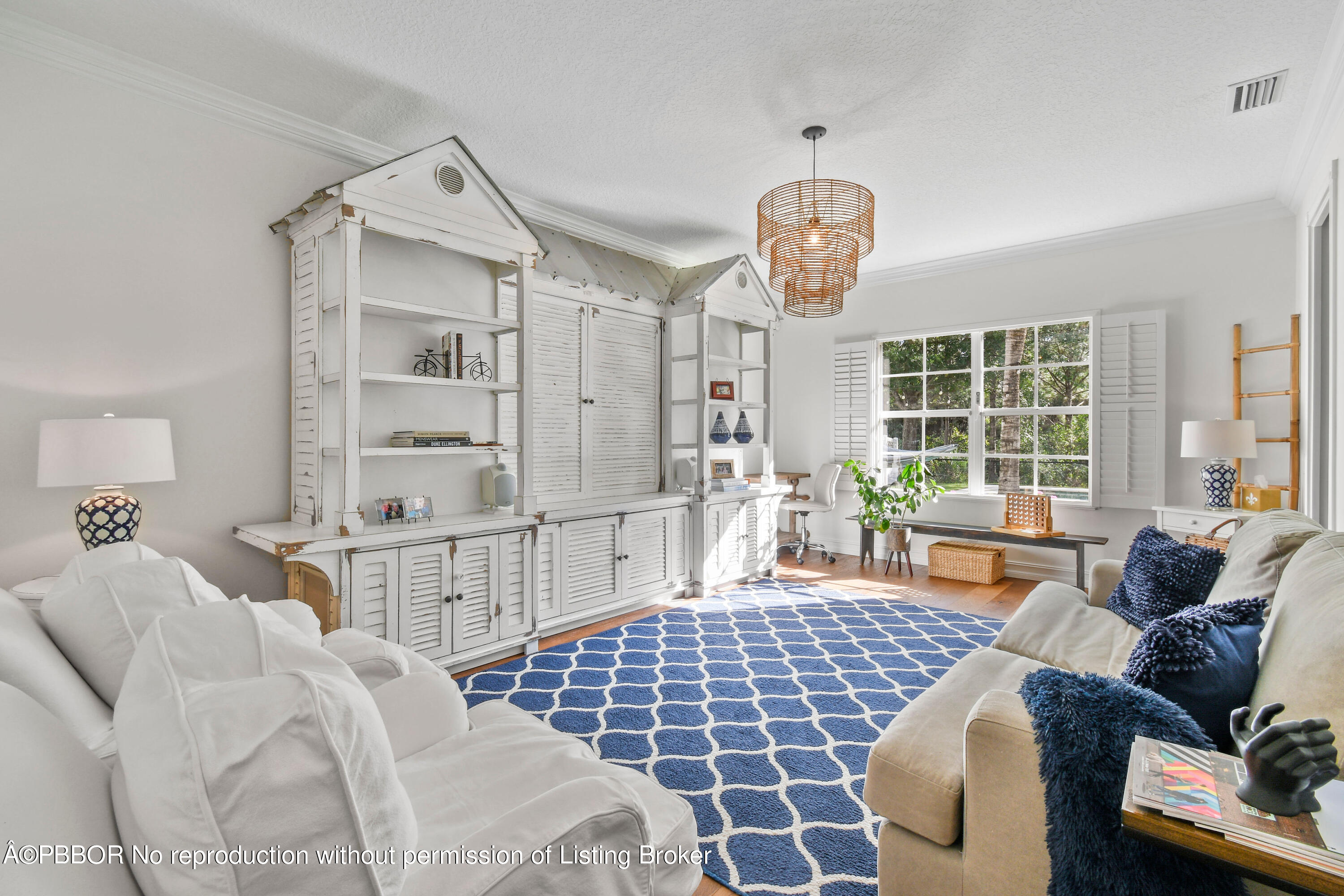 139 Florence Drive Jupiter, FL 33458 - Photo 12 of 33 a living room with furniture