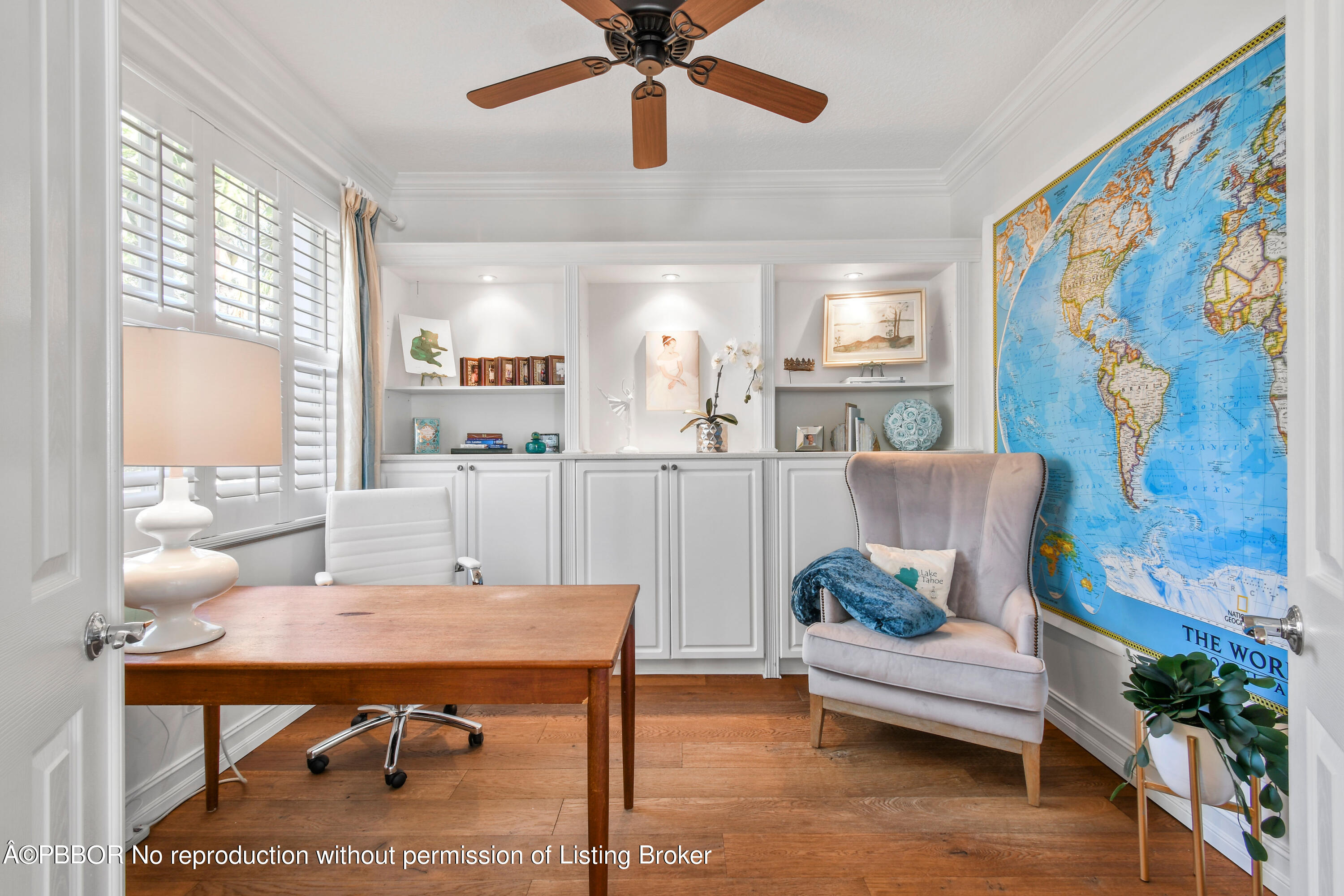 139 Florence Drive Jupiter, FL 33458 - Photo 5 of 33 a living room with furniture and a table