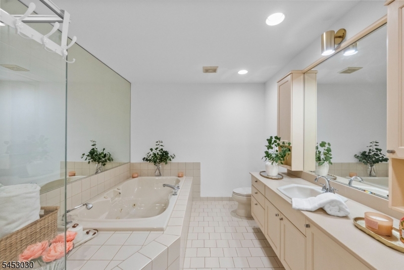 239 Westervelt Lane Mahwah, NJ 07430 - Photo 26 of 50 Gallery Image 26