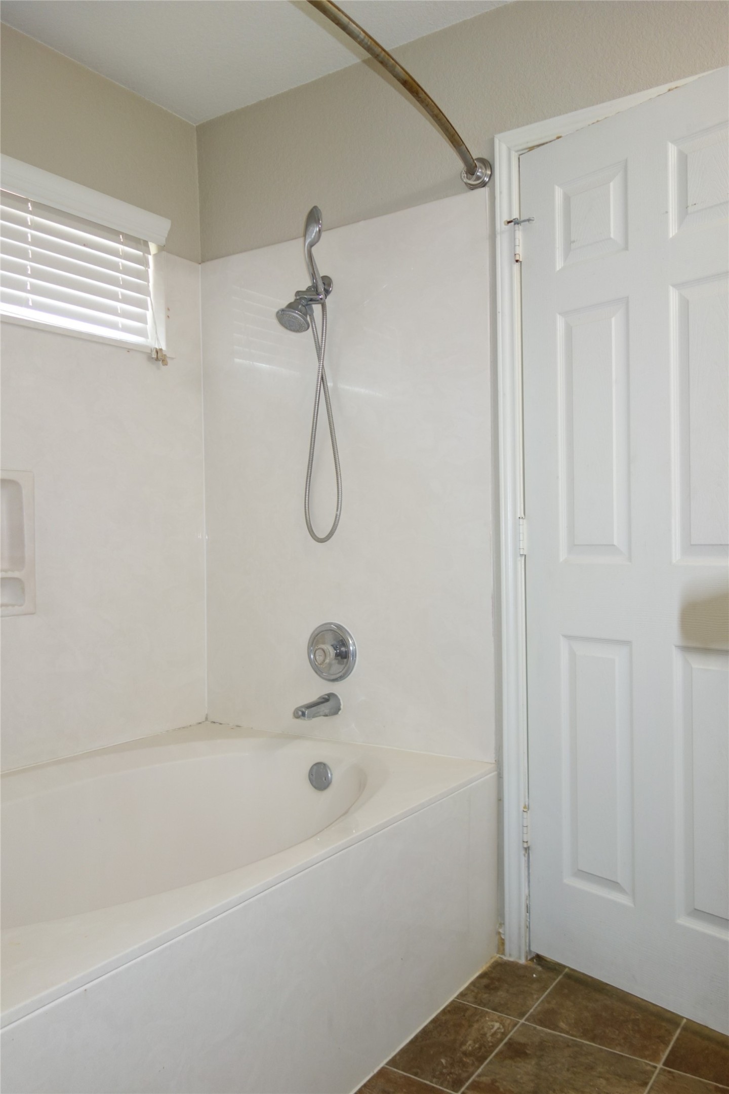 108 Lavaca Loop Hutto, TX 78634 - Photo 17 of 39 a bathroom with a bath tub