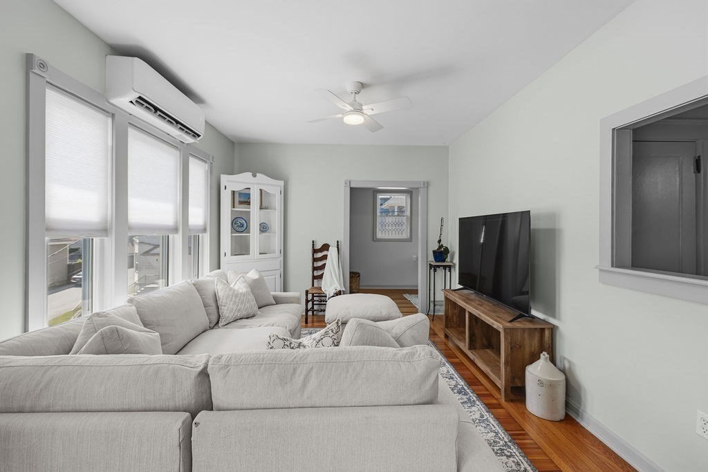 74 California Street Fall River, MA 02723 - Photo 19 of 39