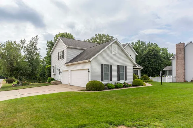 $489,000 | 60506 Woodstock Court, South Bend, IN 46614