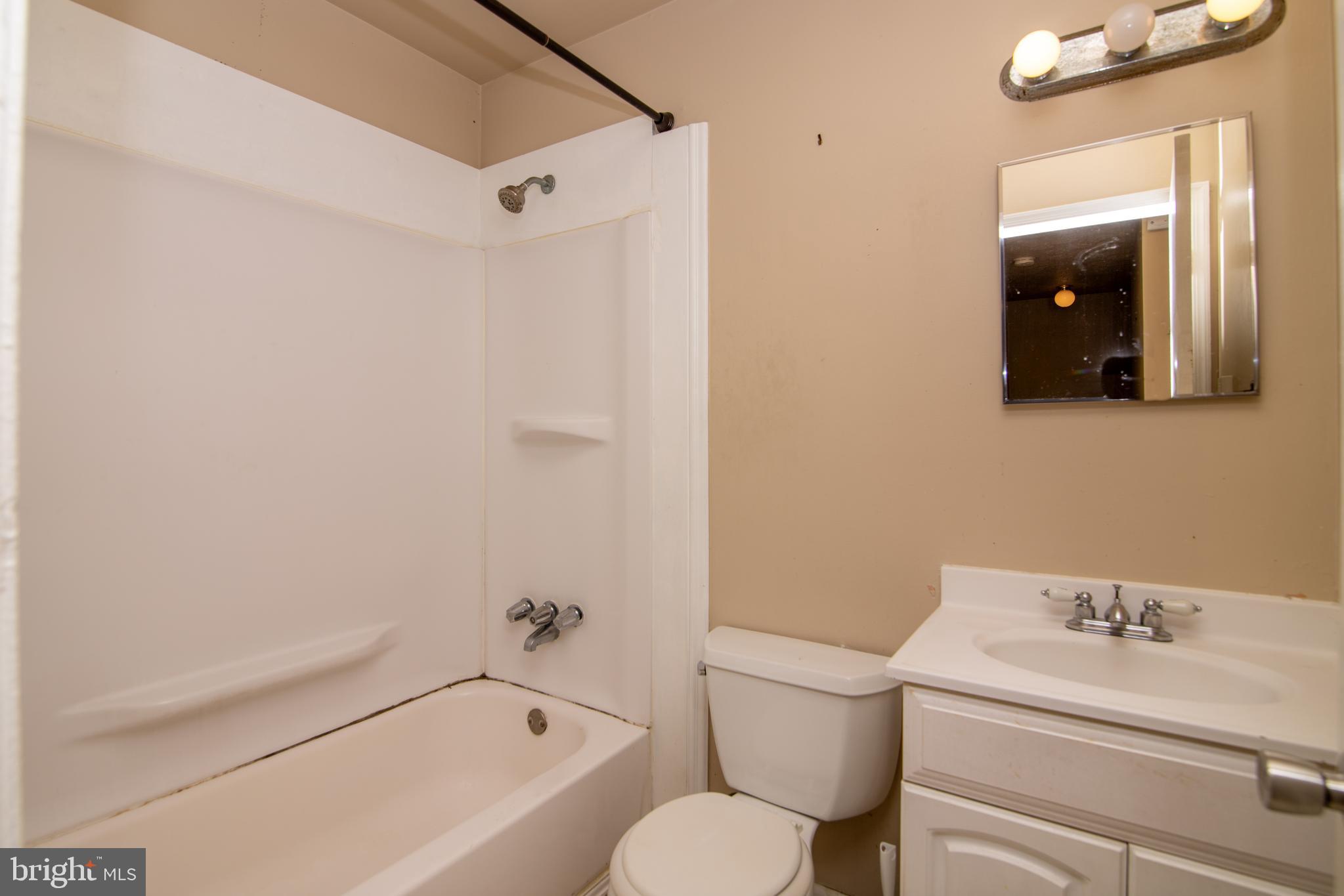 57 Berkshire Road Sicklerville, NJ 08081 - Photo 20 of 25 Gallery Image 20