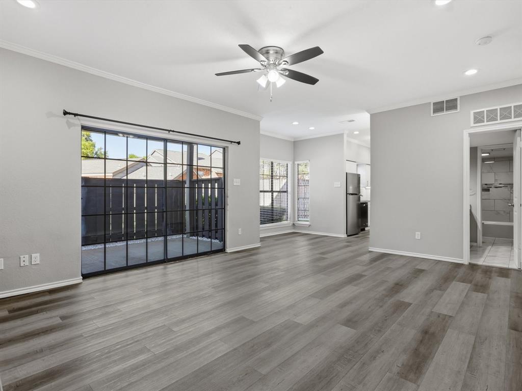 411 Pebble Way, Unit 148 Arlington, TX 76006 - Photo 12 of 27