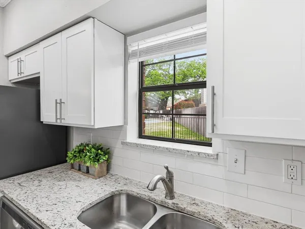 $189,000 | 411 Pebble Way, Unit 148, Arlington, TX 76006